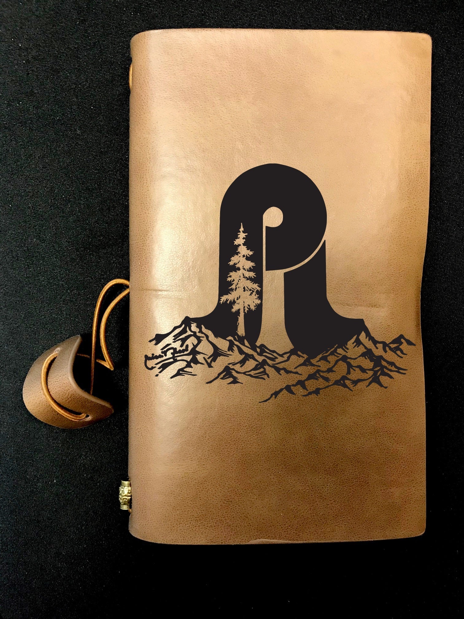 Pretty Lights- Leather Travel Journal Refillable Brown / Pl Og Mountain & Tree